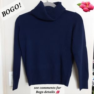 Blue Cashmere Orvis by Jacques de Loux Turtleneck Sweater Top